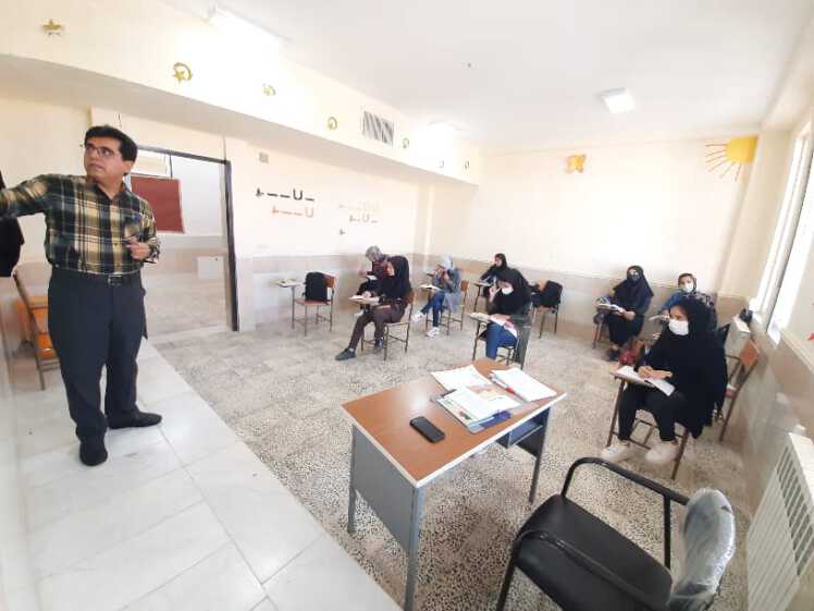 تشکیل کلاسهای تقویتی  دانش آموزان دوازدهم و یازدهم