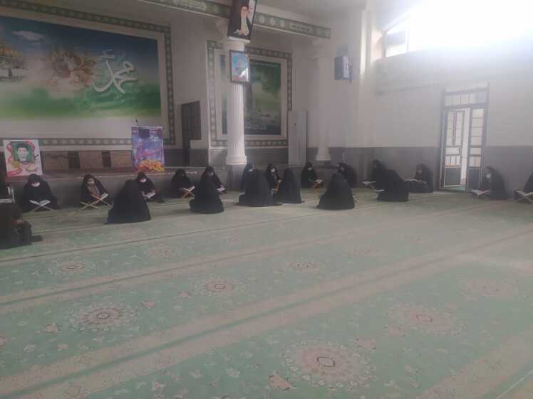 محفل انس با قرآن با حضور خواهران